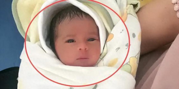 “最美婴儿”走红！父母是亚洲脸，娃却是欧美颜！网友：是亲生吗