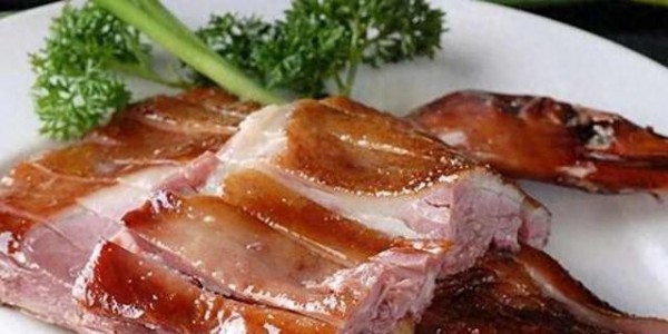 在家复刻老师傅的卤水鸭，从选鸭到养卤一步到位