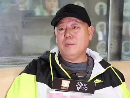 央视怒批，目不识丁、洋相百出，难怪两会上冯远征建议演员多学习