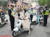 除了戴头盔，8月起，电动车、摩托车上路，需满足4个条件缺一不可