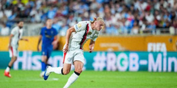 0-2，3-4！世俱杯一夜两大超级冷门：13亿豪阵倒地，曼城无缘8强
