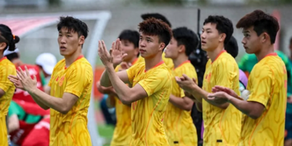 国足3-0送泰国回家！球员评分：5人获高分 依木兰高级货 MVP非李昊