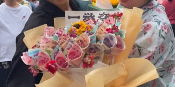 为防孩子借网贷，家长刻意弄坏其征信，孩子18岁后这么管行不？
