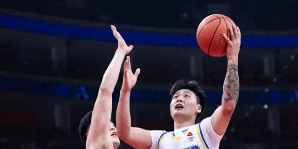 广东输球揪出最大毒瘤！他上场30分钟，仅得5分，空篮都上不进啊