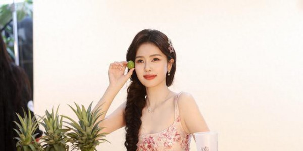 白鹿解约欢娱，《开到荼蘼》单飞启航！