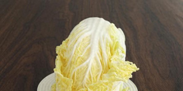 现在的白菜为啥费火炖不烂？老菜农：4个原因，很现实