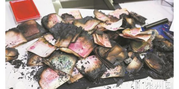 香港大埔火灾还没有落下尾声，泉州93岁老太现金被烧又引人关注