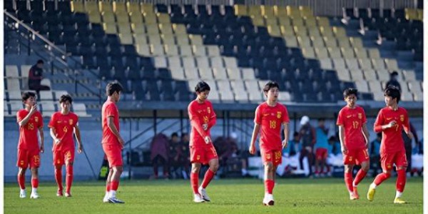 国足再爆冷！2-0掀翻亚洲冠军，下场赛事确定，将与3支强队竞争