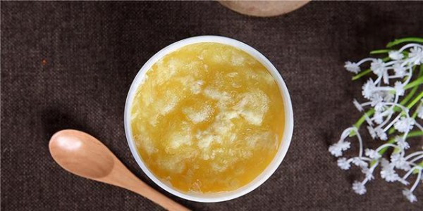 春季日常滋补选什么？ 深度对比十款蜂王浆，天然活性更靠谱