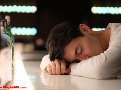 喝酒第二天头痛恶心？正确解酒方法，快速舒缓宿醉