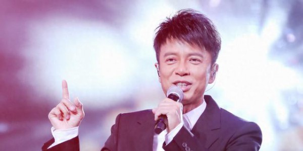 钱再多有什么用？57岁李克勤“家丑”曝光，给中年夫妻提了个醒