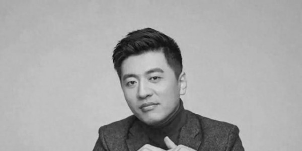 张雪峰离世不到48小时，治丧组曝光追悼会内幕，女儿成了“心病”