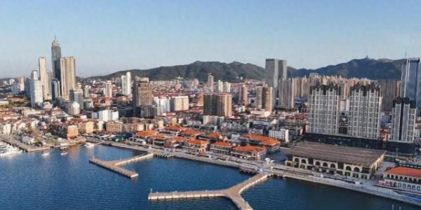【开局看山东】从百年渔港到城市“新客厅” 芝罘湾广场重塑港城活力新标杆
