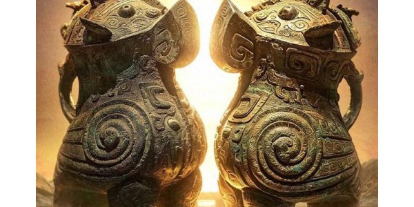 今晚8点，CCTV-1《金石探文明》邀您聚焦安阳殷墟妇好鸮尊的传奇故事！