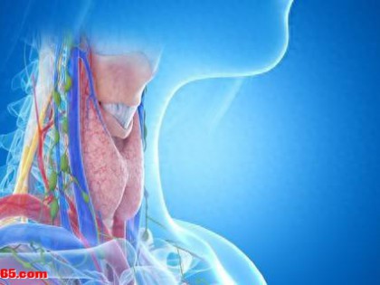 医生提醒：患甲状腺癌的人，宁可睡到中午，也不要早起做这5件事