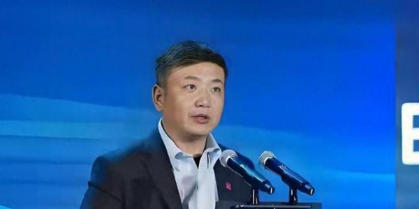 年赚16亿套现28亿！兆易创新刚在港股募了46亿，转身就要“抽血”