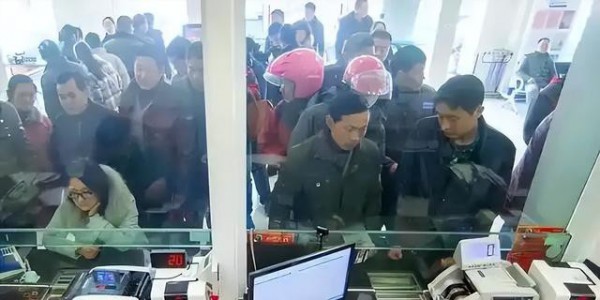 战争一旦爆发，最值钱的并不是现金而是这几样，关键时刻能保命