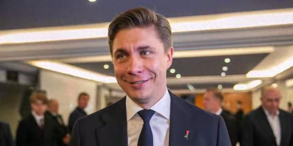立陶宛新任总理现身，上来就对台地区当局喊话，又一个狠角色出现