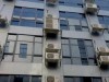 酒后思淫欲！85后男子喝酒后，爬窗户找邻居“做情人”