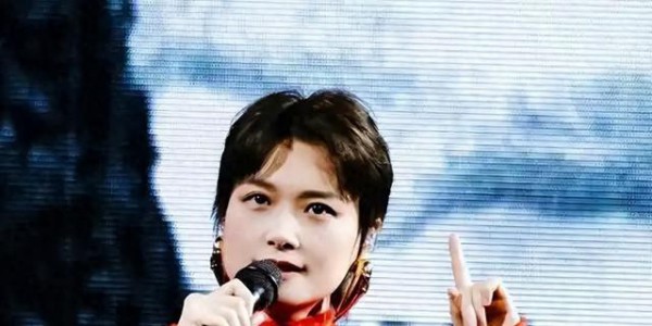 嫁法国老头真相大白6个月，41岁的李宇春，已走上了另一条上坡路