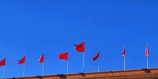 7月政治局重磅定调！6大信号落地，5年内普通人命运将重新洗牌