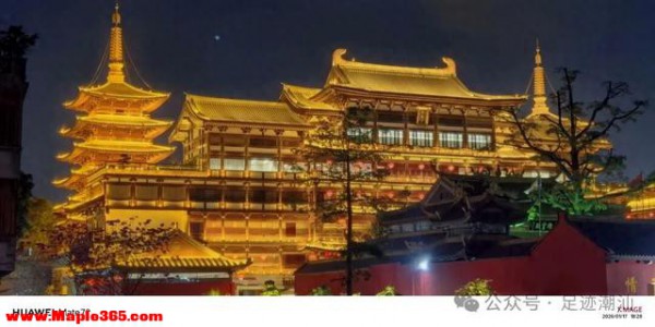 揭阳双峰寺夜景火出圈！鎏金灯光里，梦回大唐盛世