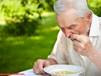 "晚饭七分饱"被推翻了？医生：过了55岁，吃饭尽量要做到这6点