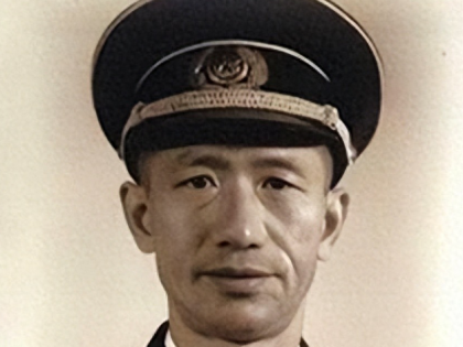 开国中将周希汉的妻子有多美？眉清目秀风姿绰约，美艳不可方物！