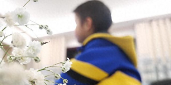 孩子长大后不恋家？藏着童年没说出口的委屈