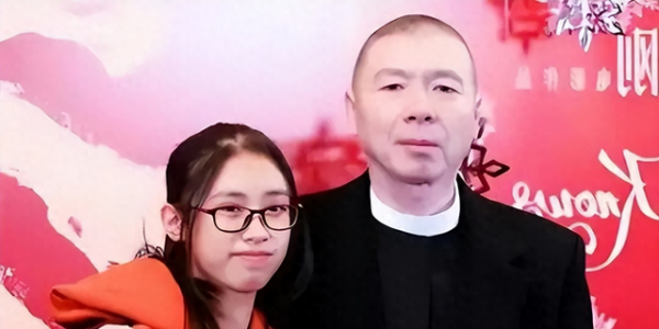 徐帆回应离婚5个月，冯小刚近况曝光，他的“小心思”再藏不住了