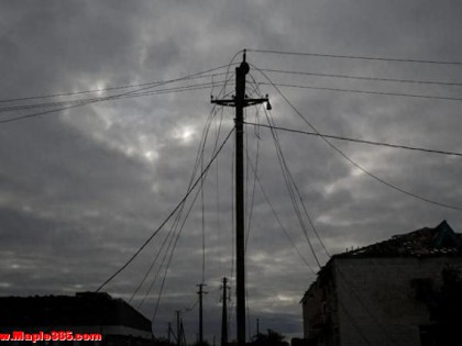 俄罗斯不再留手！乌克兰电力遭到毁灭打击，泽连斯基紧急求援过冬