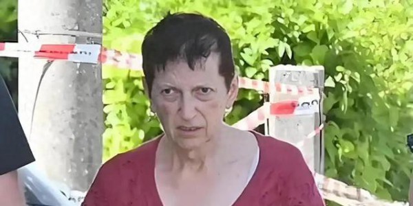 为了保护儿媳和孙女，意大利母亲杀死自己的儿子，并将其分尸
