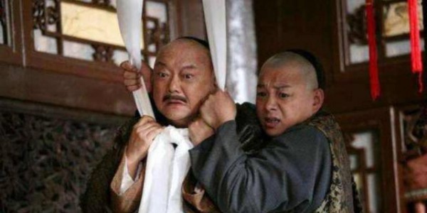 和珅府上六百仆人，主人一死全遭殃，大管家刘全竟被冷水活活冻死