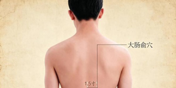 口干别盲目喝水！两种体质口干大不一样，喝错水越喝越燥
