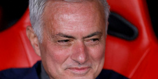 输球少人！穆里尼奥染红、皇马1-0本菲卡 一度暂停 维尼修斯立功了