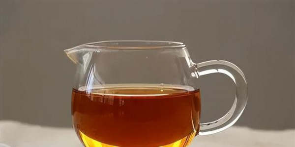 医生发现：冬天常喝红茶的人，不出3个月，身体或有这些变化！