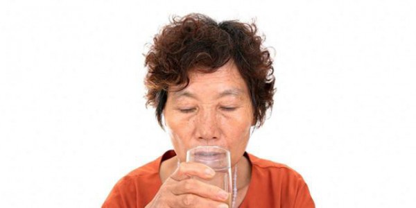 年龄大了，少在外边吃，不是危言耸听！吃完就口渴的原因你知道么