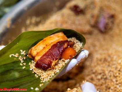一天包1400只仍不够卖！这位65岁平湖大姐，凭一只粽子圈粉无数