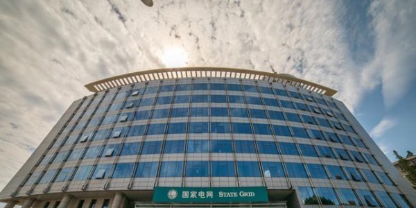 现在的电网，大概率是当初的商业航天：别等翻倍才看懂