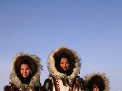 4年前，大量格陵兰妇女发现体内有怪东西，原来丹麦美国同样凶残