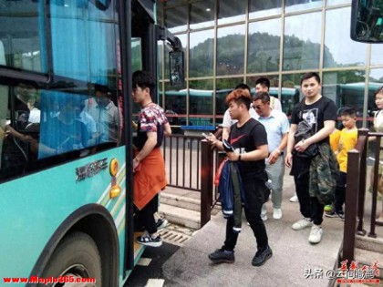 有人劝导游客不要前往韶山？络绎不绝人流，本就是民心最直观体现