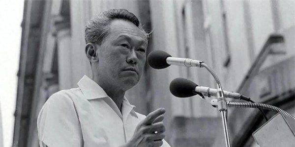 新加坡的终局：主动斩断文化根脉后，它正在滑向不可知的未来