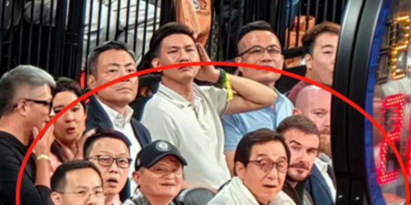 马云现在胖得像尊佛似的，看着是富贵相，真是越活越有“福相”