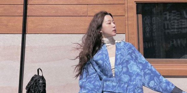 马龙为什么会被网红龙嫂拿捏！除了漂亮，她会陪他干喜欢的事