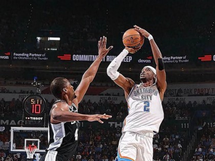 马刺“田忌赛马”太狠！文班替补发威，三杀联盟第一豪取8连胜