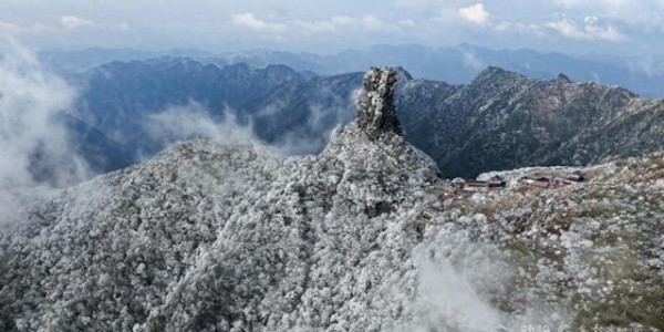 ​冬日梵净山美如画