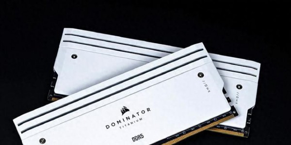 “直接崩了”，价格断崖式下跌！有人疯狂抛售…商户：销量跌了60%都不止