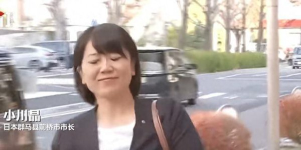 开房十余次，坚称只谈工作！42岁美女市长出轨已婚下属丑闻发酵