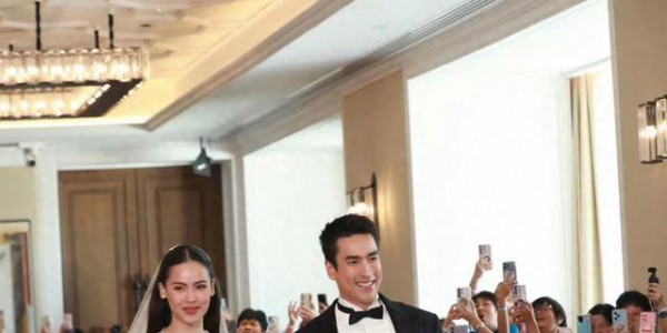 泰星Nadech和Yaya曼谷婚礼，甜蜜告白对方， 已规划蜜月与育儿计划