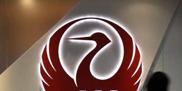 日航波音738客机从上海飞成田途中突然速降，客舱氧气罩掉落！多方回应